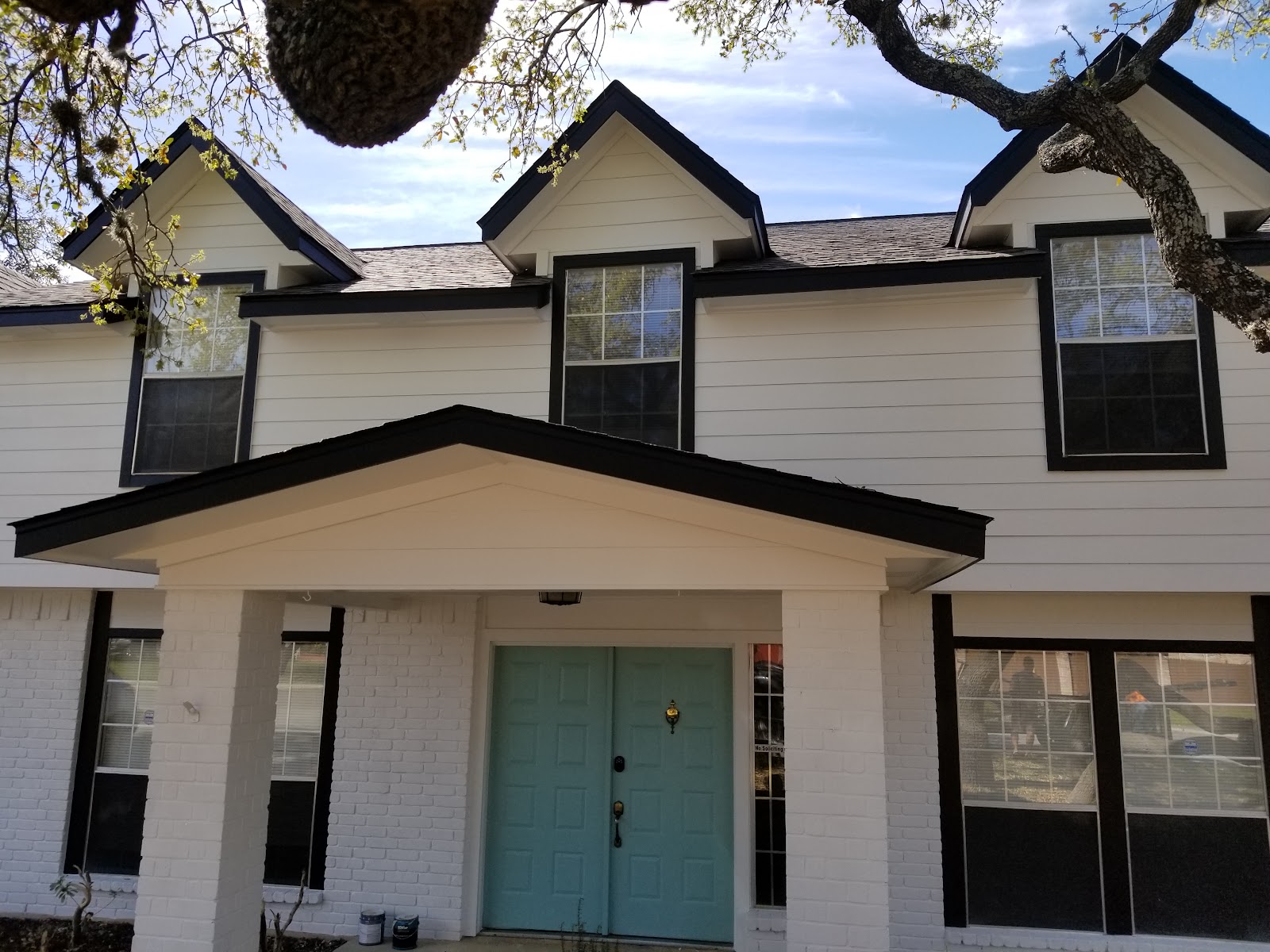Helotes guest house interior and exterior paint